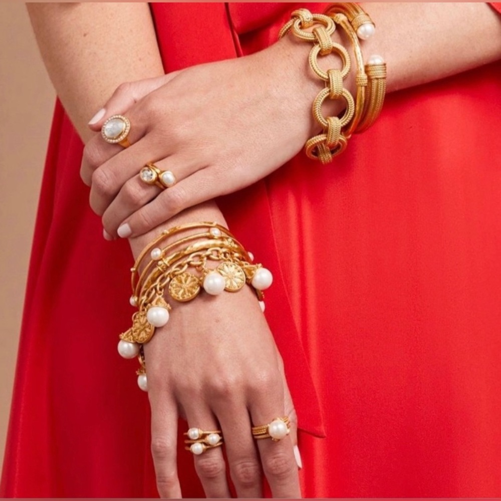 NWT Authentic Luxury Spring Summer Bohemian Rare Julie Vos Pearl Charm Bracelet